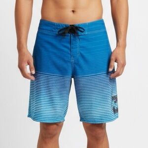 Men's Billabong Swim Boardshorts Trunks - Blue & White Striped - Size 32"